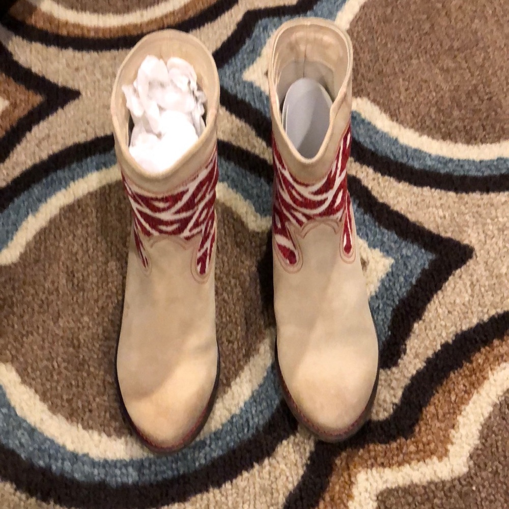 Women’s Boots